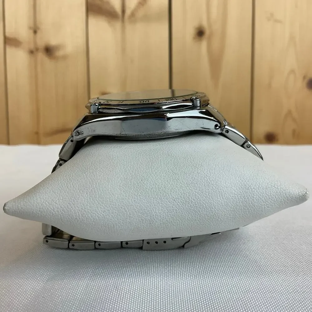Pre-Owned Men's Edifice Casio Watch, Silver- Needs a battery